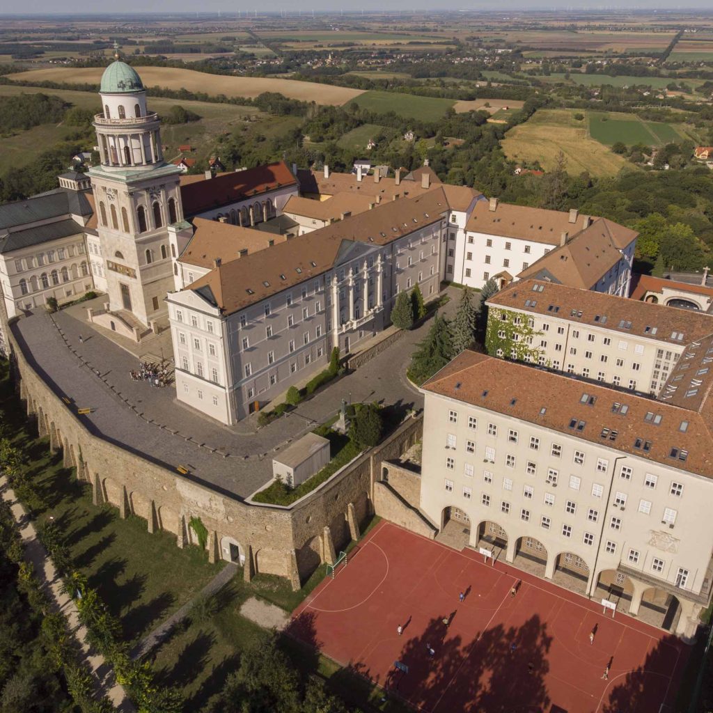 Pannonhalmi Főapátság